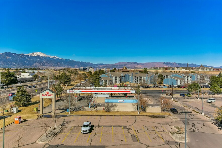More Photos Of 1475 S Murray Blvd, Colorado Springs Service Station For Sale