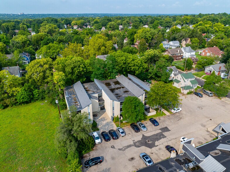 More Photos Of 1102 Salem Ave, Dayton Apartments For Sale