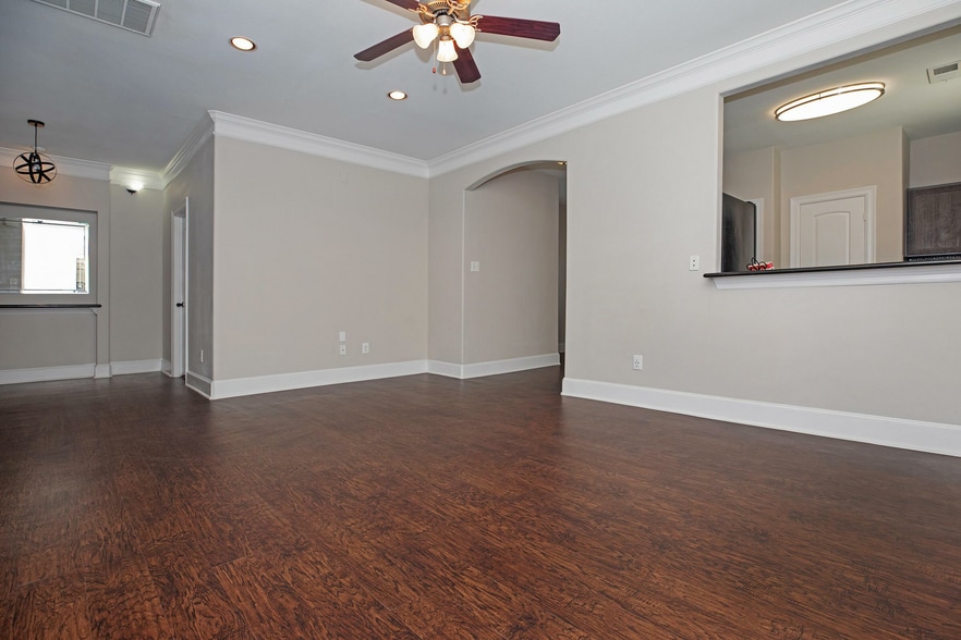 More Photos Of 14827 Mittlestedt Champions Dr, Houston Apartments For Sale