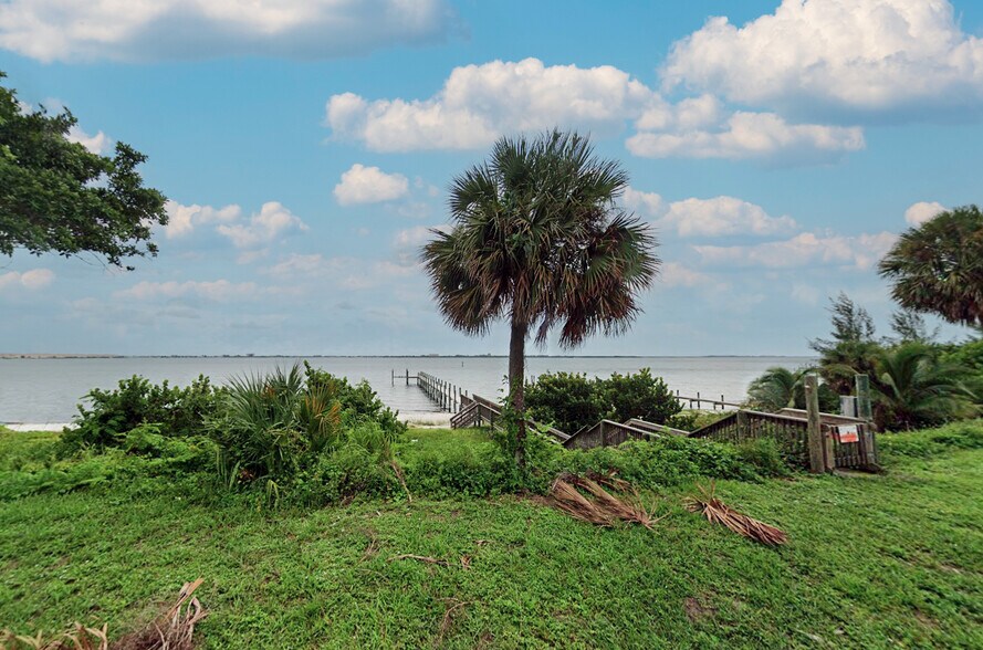 More Photos Of 515 S Indian River Dr, Fort Pierce Land For Sale