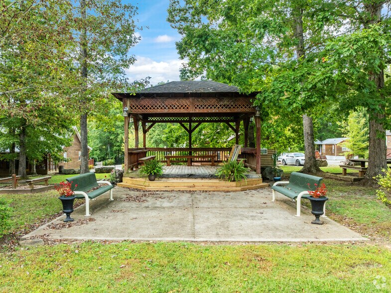 More Photos Of 11845 US 41 St, Monteagle Trailer Camper Park For Sale