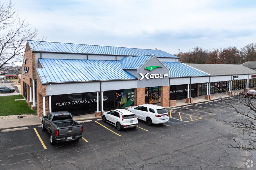 More Photos Of 15382-15418 Manchester Rd, Ballwin General Retail For Sale