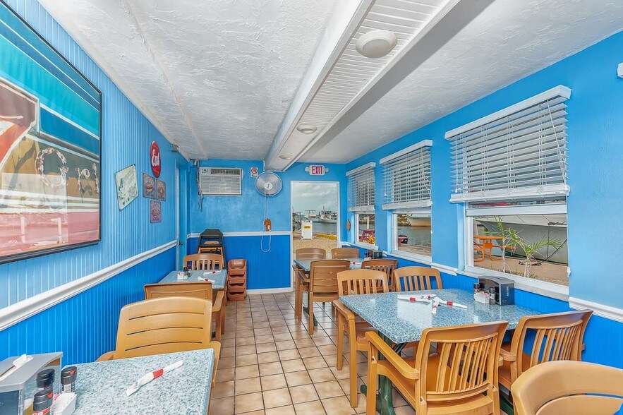 More Photos Of 1240 Overseas Hwy, Marathon Restaurant For Sale