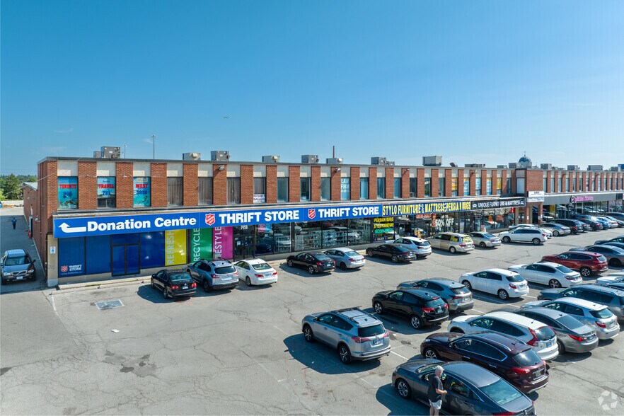 More Photos Of 1450-1458 Dundas St E, Mississauga Storefront Retail Office For Lease