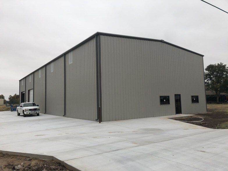 More Photos Of 4495 SW 119th St, Oklahoma City Warehouse For Sale