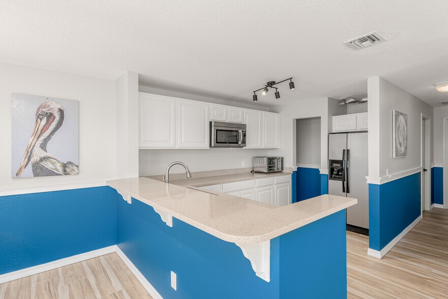 More Photos Of 806 Indian River Dr, Sebastian Marina For Sale