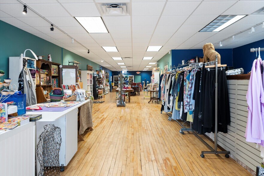 More Photos Of 111-113 Cascade St, Osceola Storefront For Sale