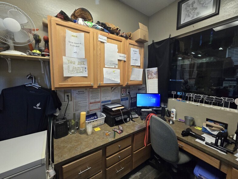 More Photos Of 2555 N Crownpointe Dr, Prescott Valley Freestanding For Sale