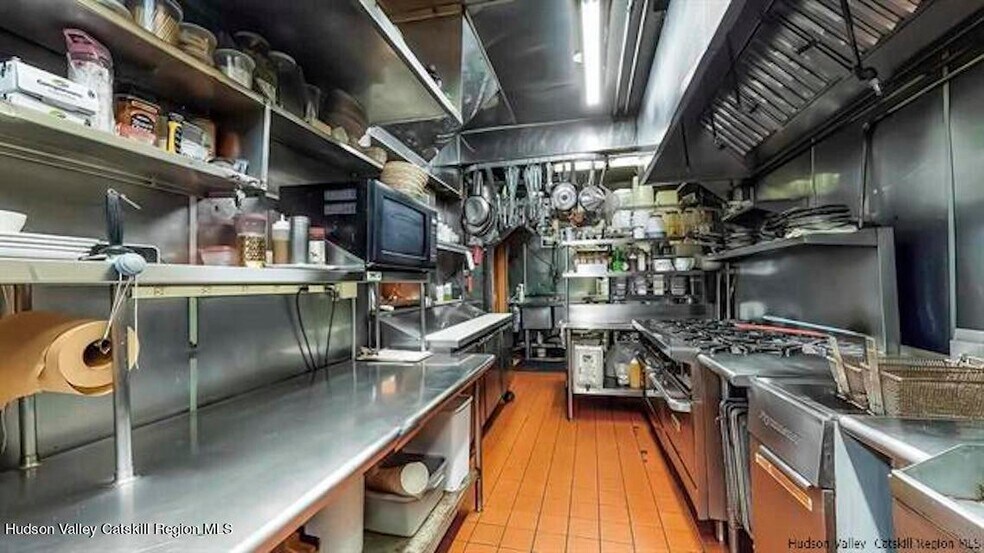 More Photos Of 51 Tinker St, Woodstock Restaurant For Sale