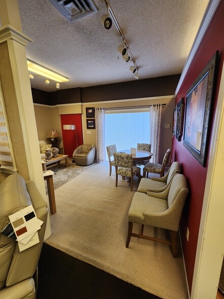 More Photos Of 706 Trancas St, Napa Freestanding For Lease