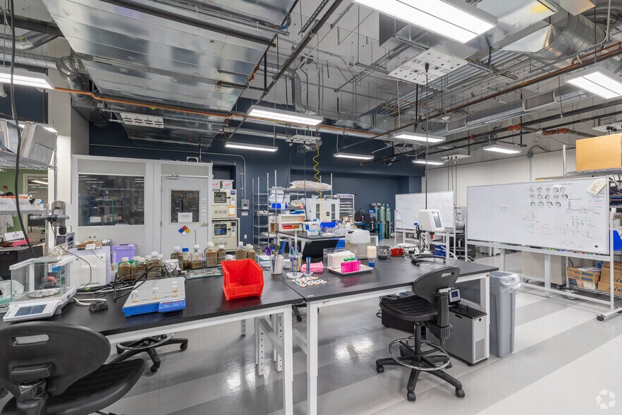 More Photos Of 500 Rutherford Ave, Charlestown Office For Lease