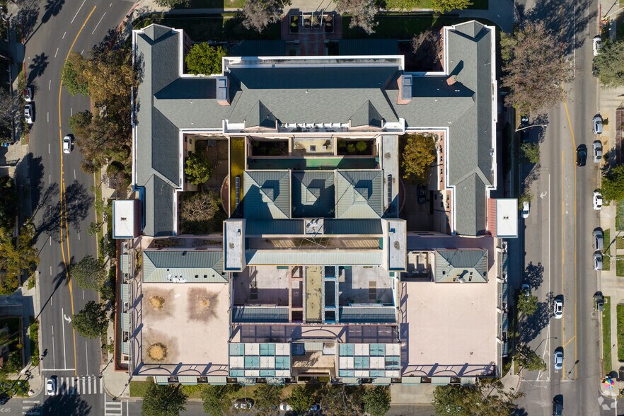 More Photos Of 3160 Geneva St, Los Angeles Hospital For Lease
