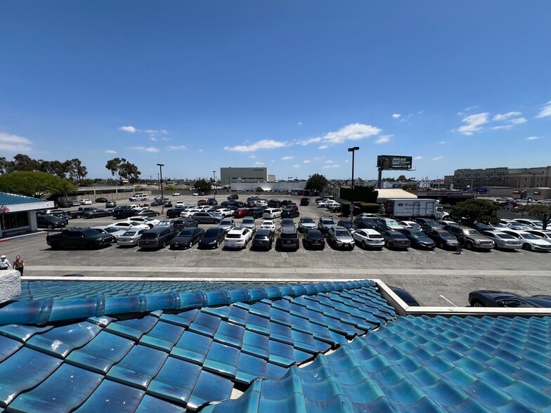More Photos Of 15460-15508 S Western Ave, Gardena Unknown For Lease