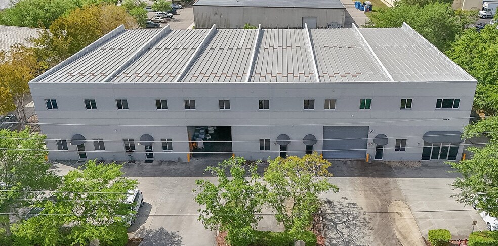 More Photos Of 10951 Harmony Park Dr, Bonita Springs Warehouse For Lease