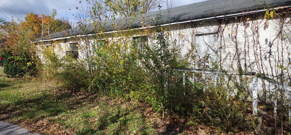 More Photos Of 9533 Dublin Rd, Powell Specialty For Sale