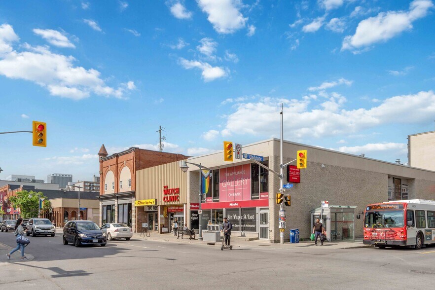 More Photos Of 431 Bank St, Ottawa General Retail For Sale