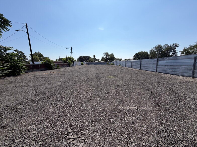 More Photos Of 11216 Chico Ave, Pomona Land For Lease