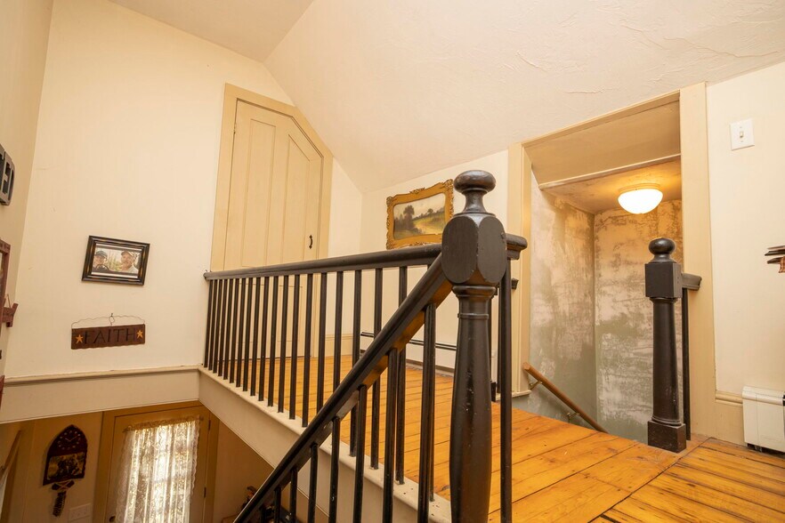 More Photos Of 121 Wood St, Middleborough Storefront Retail Residential For Sale