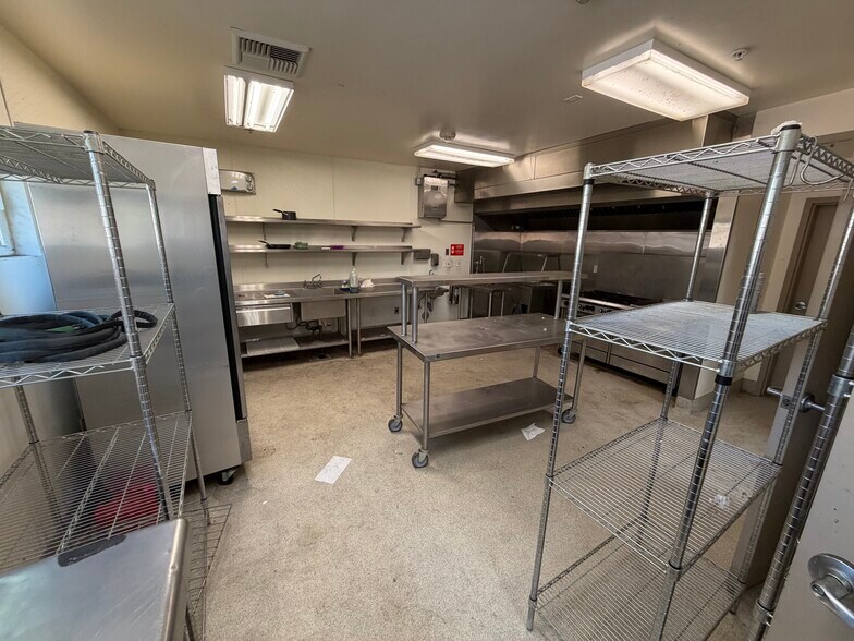 More Photos Of 168 S 11th St, San Jose Sorority Fraternity House For Sale