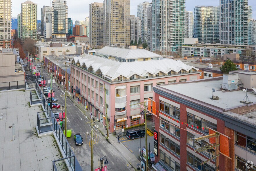 More Photos Of 1058 Mainland St, Vancouver Office For Sale