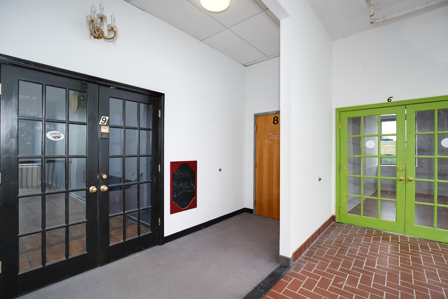 More Photos Of 112 Main St, Putnam Storefront Retail Office For Lease