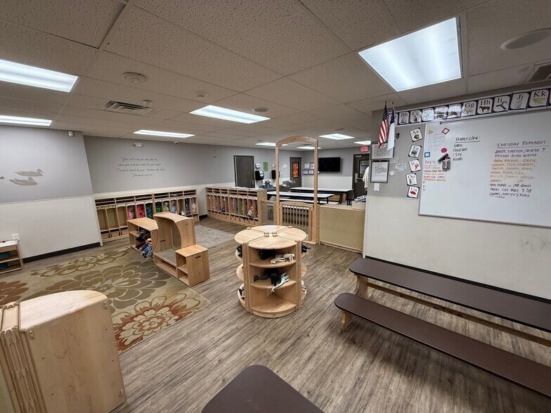 More Photos Of 5211 13th St, Lubbock Daycare Center For Sale