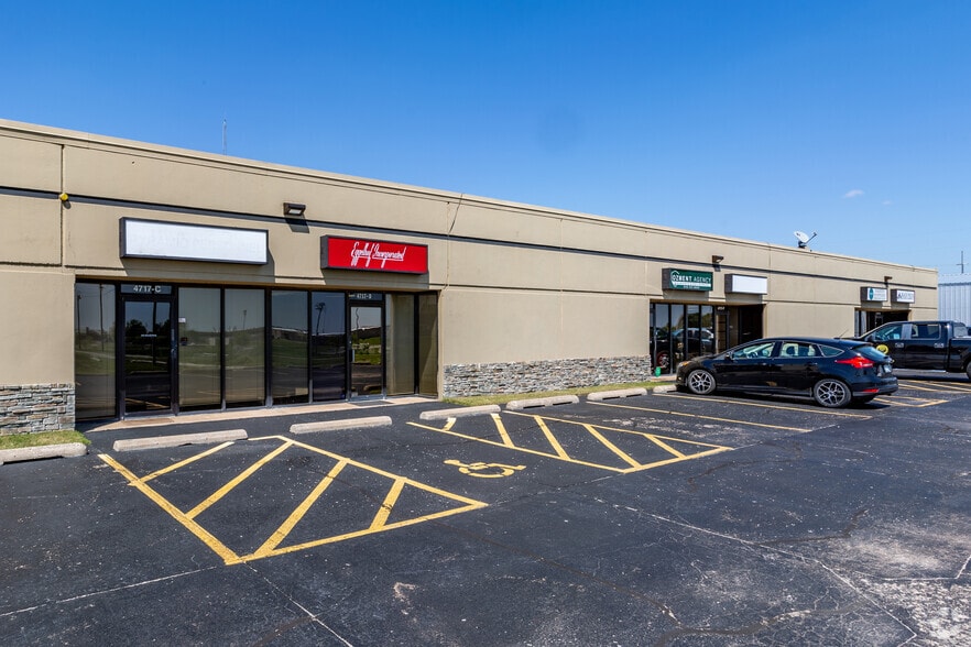 More Photos Of 4717 S Mingo Rd, Tulsa Research And Development For Lease