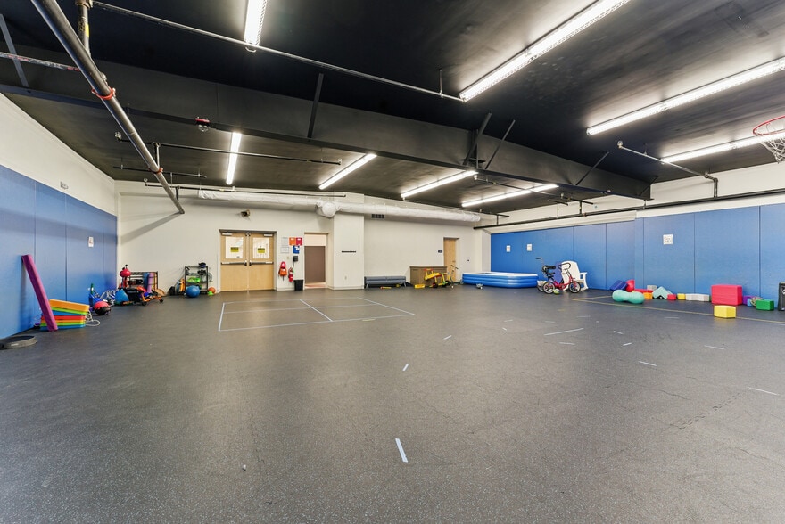 More Photos Of 2024 Westover Rd, Chicopee Warehouse For Sale