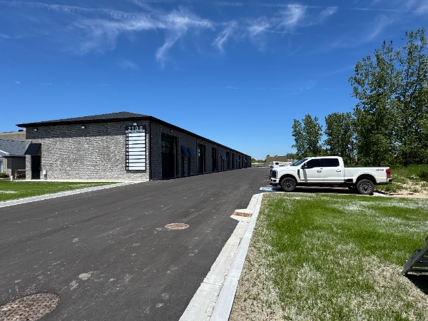 Primary Photo Of 2100 Fasan Dr, Tecumseh Flex For Lease