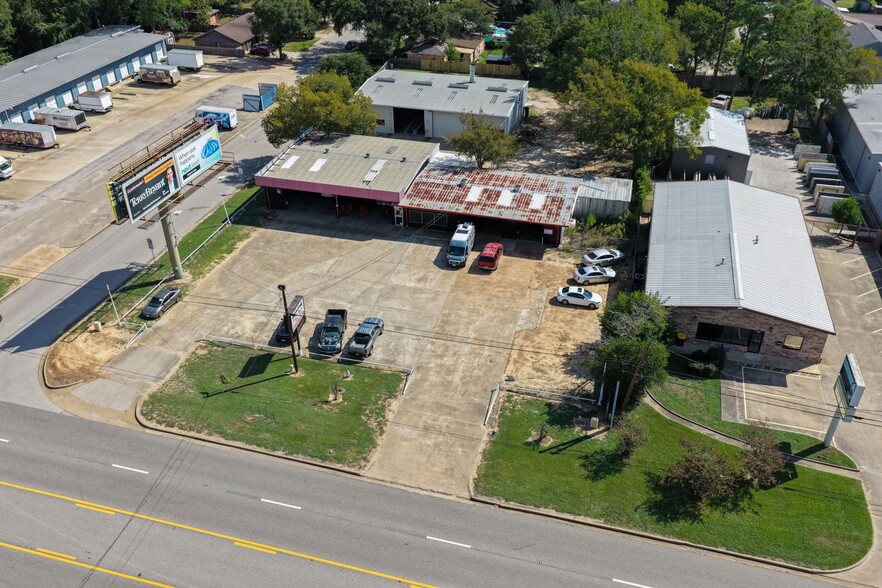 More Photos Of 2214 N Frazier St, Conroe Auto Repair For Sale