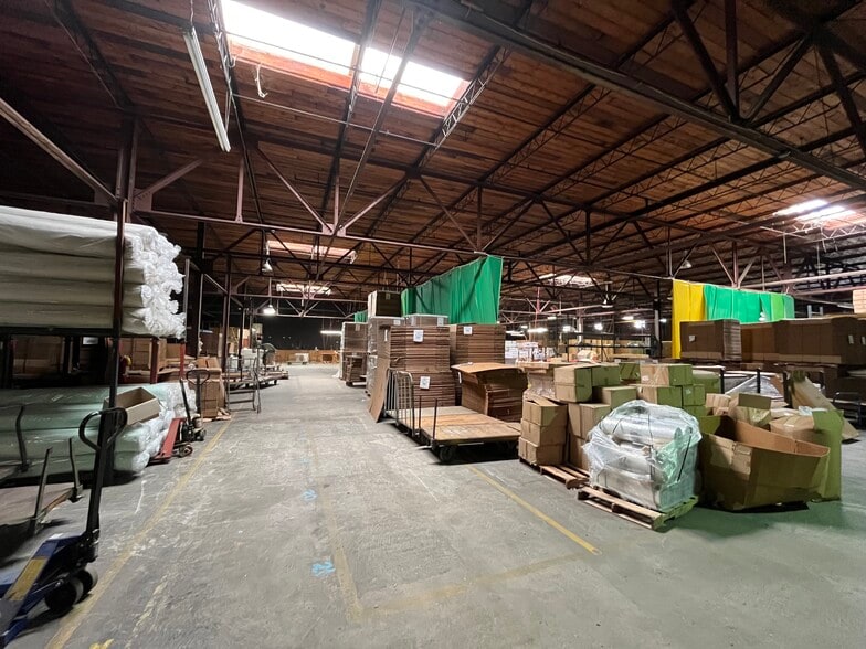 More Photos Of 220 Pearl St SE, Atlanta Light Manufacturing For Sale