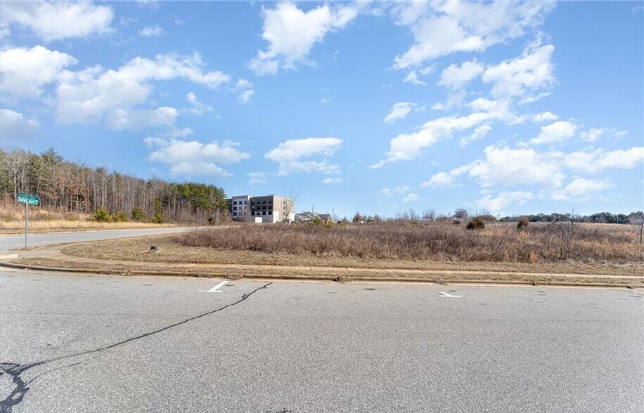 More Photos Of Hampton Plaza Rd, Kernersville Land For Sale