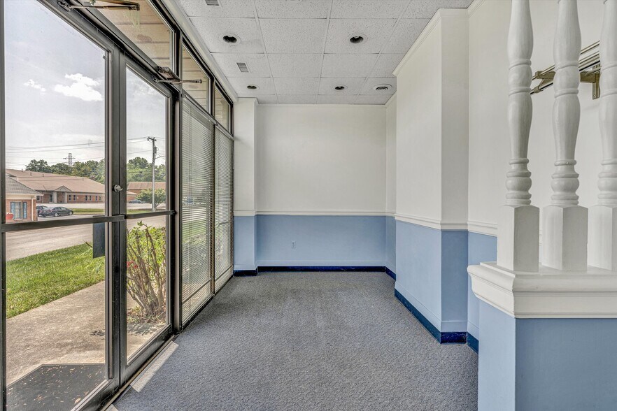 More Photos Of 1930 Braeburn Dr, Salem Medical For Sale