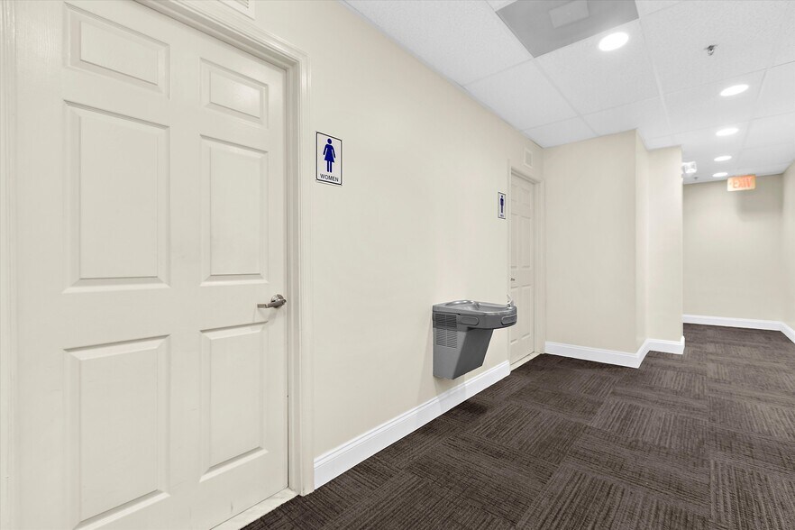 More Photos Of 601 7th St, Laurel Office For Lease