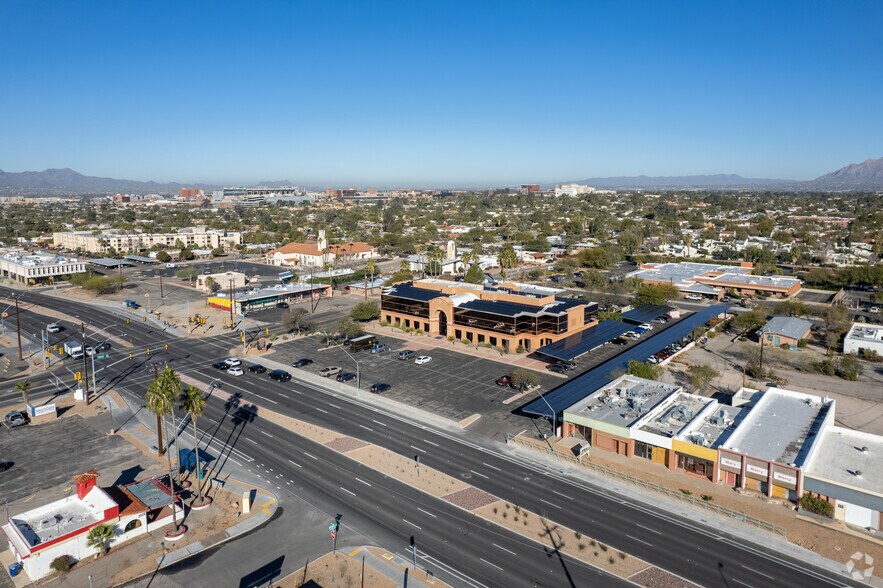 More Photos Of 2525 E Broadway Blvd, Tucson Office For Lease