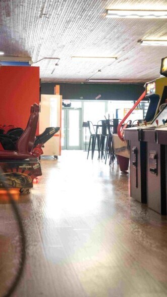 More Photos Of 110 1st Ave SE, Winchester Storefront Retail Office For Sale