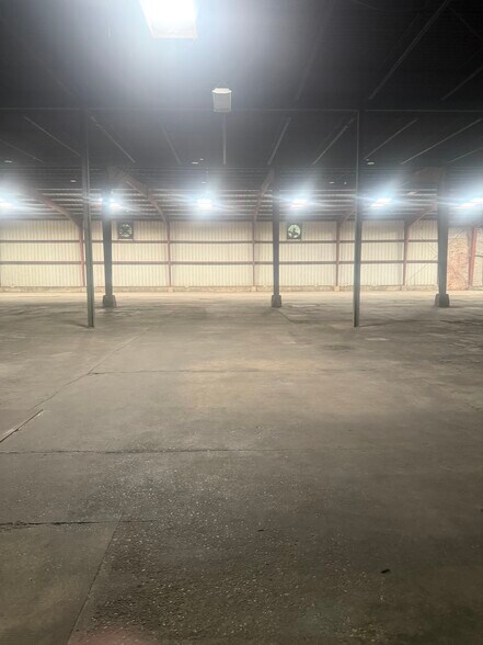 More Photos Of 621 N Decatur St, Montgomery Warehouse For Lease