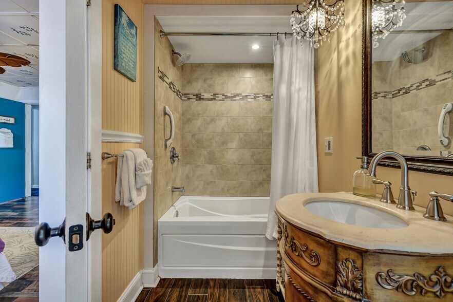 More Photos Of 24 Van Horne Ave, Tybee Island Hospitality For Sale