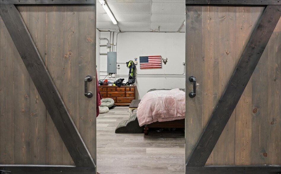 More Photos Of 307 N Washington St, Melrose Warehouse For Sale