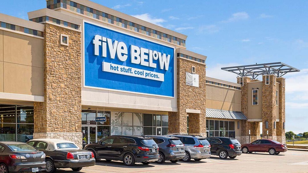 More Photos Of 7600-7620 Denton Hwy, Watauga Unknown For Sale