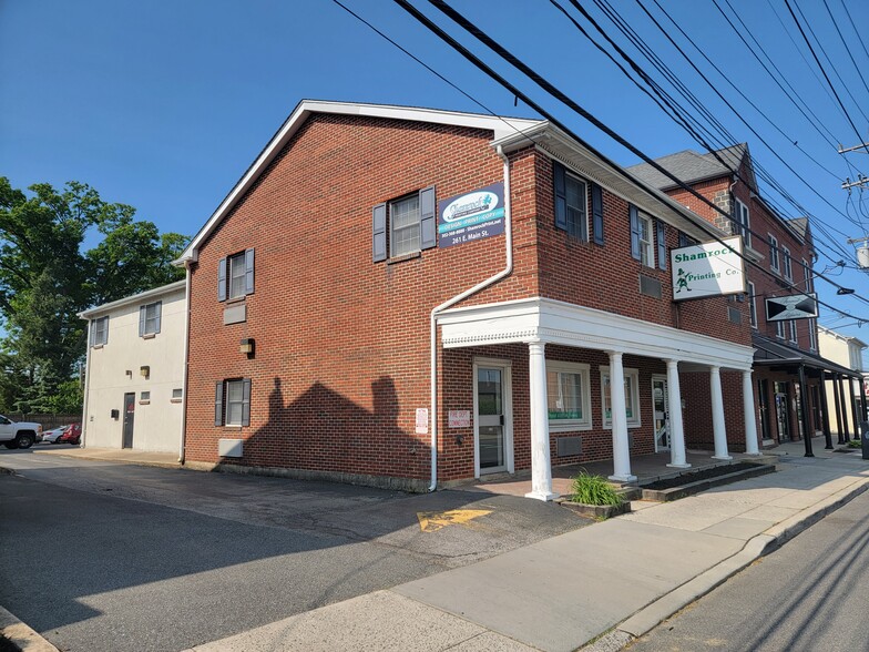 More Photos Of 261 E Main St, Newark Office For Lease
