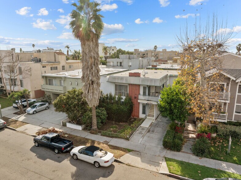 More Photos Of 3623 Clarington Ave, Los Angeles Apartments For Sale