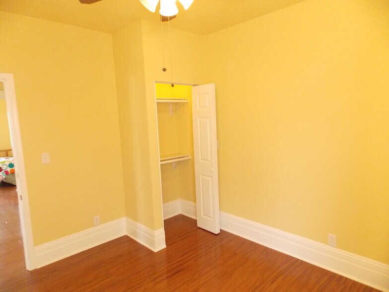 More Photos Of 1449 W 28th St, Los Angeles Apartments For Sale