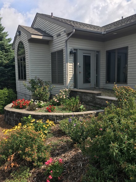 More Photos Of 5108 Velasko Rd, Syracuse Office For Lease