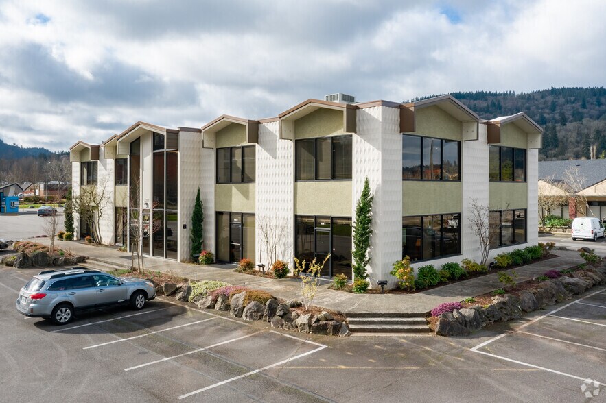 More Photos Of 1275 NW 12th Ave, Issaquah Office For Lease