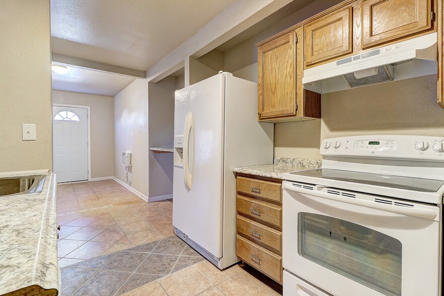 More Photos Of 2021 W Washington St, Phoenix Multifamily For Sale