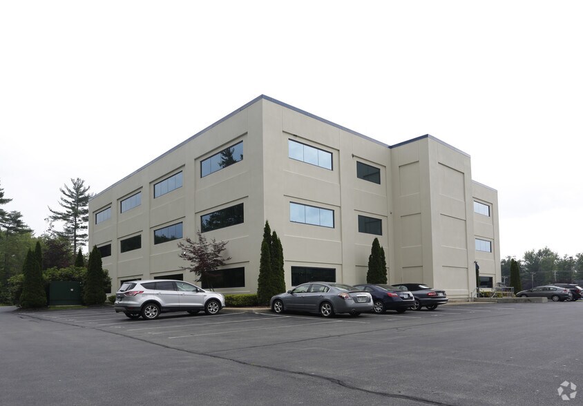 More Photos Of 15 Dartmouth Dr, Auburn Office For Lease