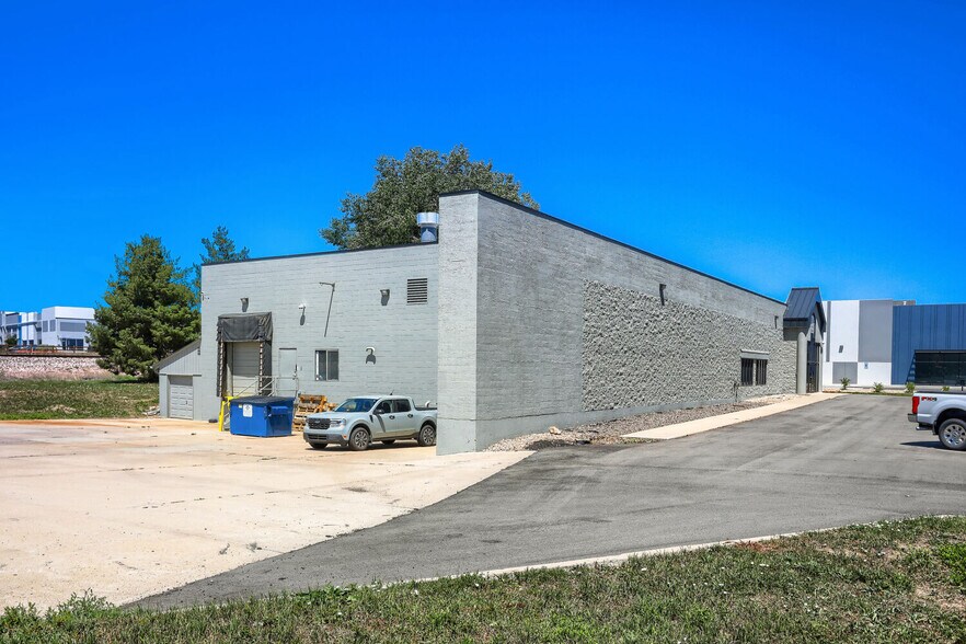 More Photos Of 573 S Arthur Ave, Louisville Warehouse For Sale