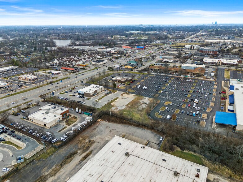 More Photos Of 2887 Richmond Rd, Lexington Land For Lease