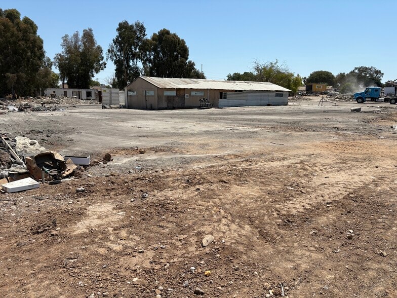 More Photos Of 6715 W 6th St, Rio Linda Land For Lease